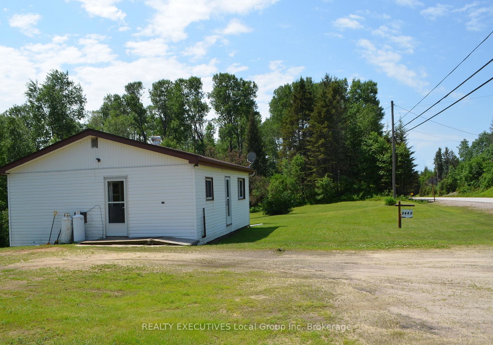 9449-63-highway-unorganized-townships-ontario-x13527402