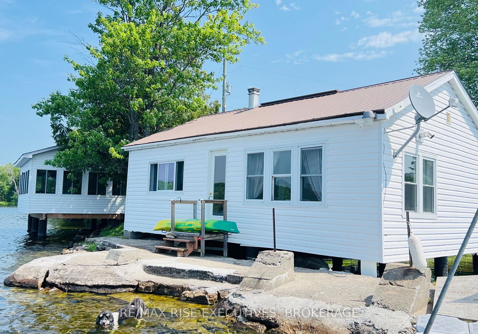 pt-lt-14-kp-trail-frontenac-ontario-x13527492