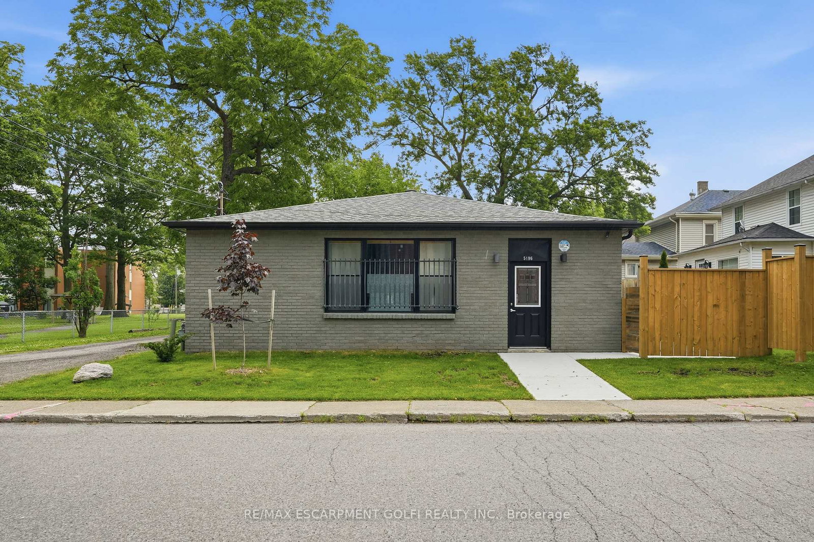 5196-fourth-avenue-niagara-falls-ontario-x13527728