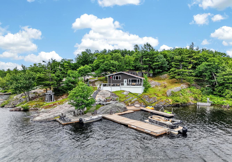 101-healey-lake-water-the-archipelago-ontario-x13527780