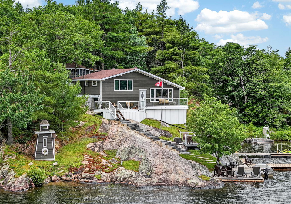 101-healey-lake-water-the-archipelago-ontario-x13527780
