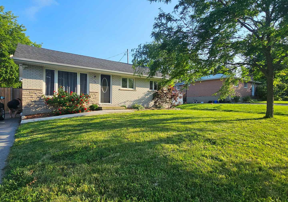 90-morenz-crescent-kingston-ontario-x13527806