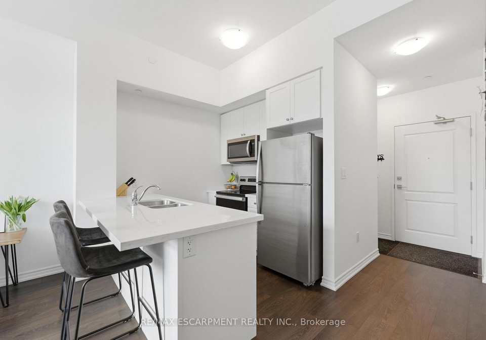 460-dundas-street-e-hamilton-ontario-x13528040