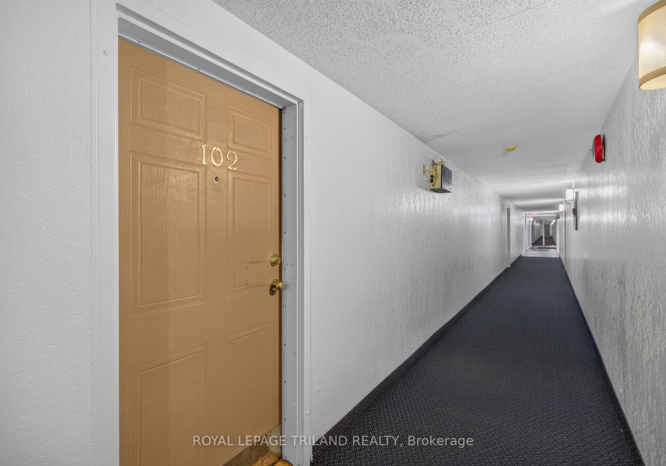 735-deveron-crescent-london-south-ontario-x13528354