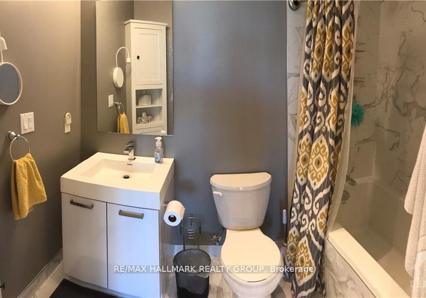 203-catherine-street-ottawa-ontario-x13528524