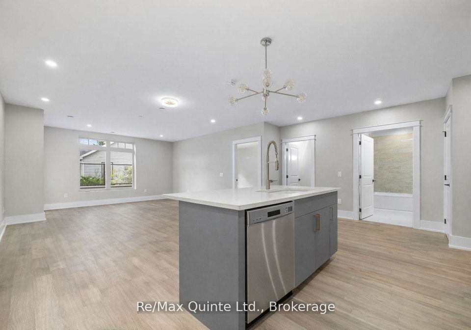 17-cleave-avenue-prince-edward-county-ontario-x13528612