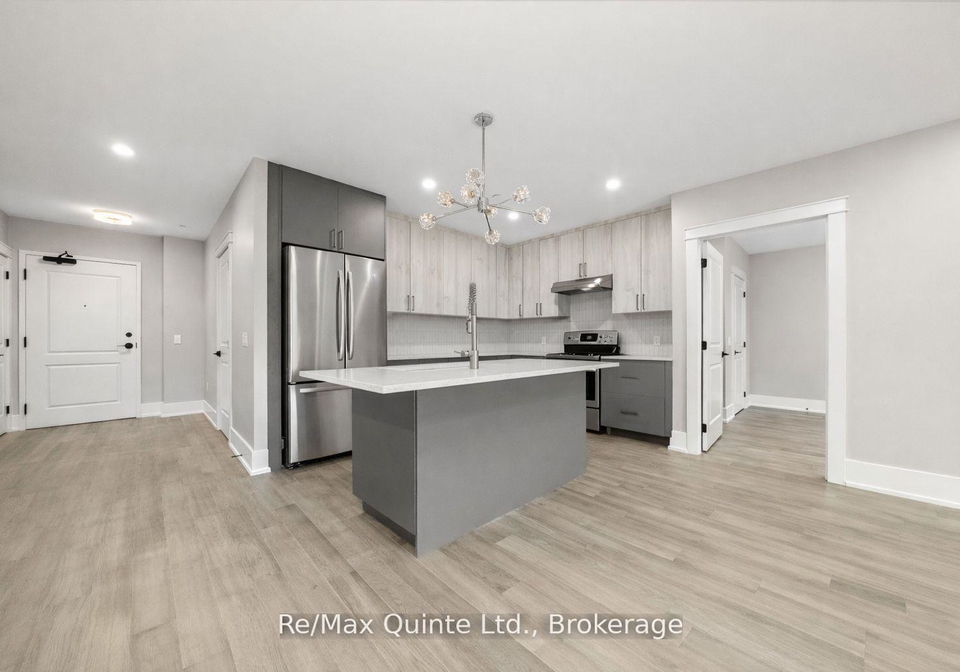 17-cleave-avenue-prince-edward-county-ontario-x13528612