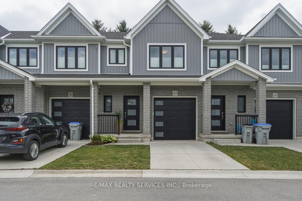 1-miller-drive-lucan-biddulph-ontario-x13528698