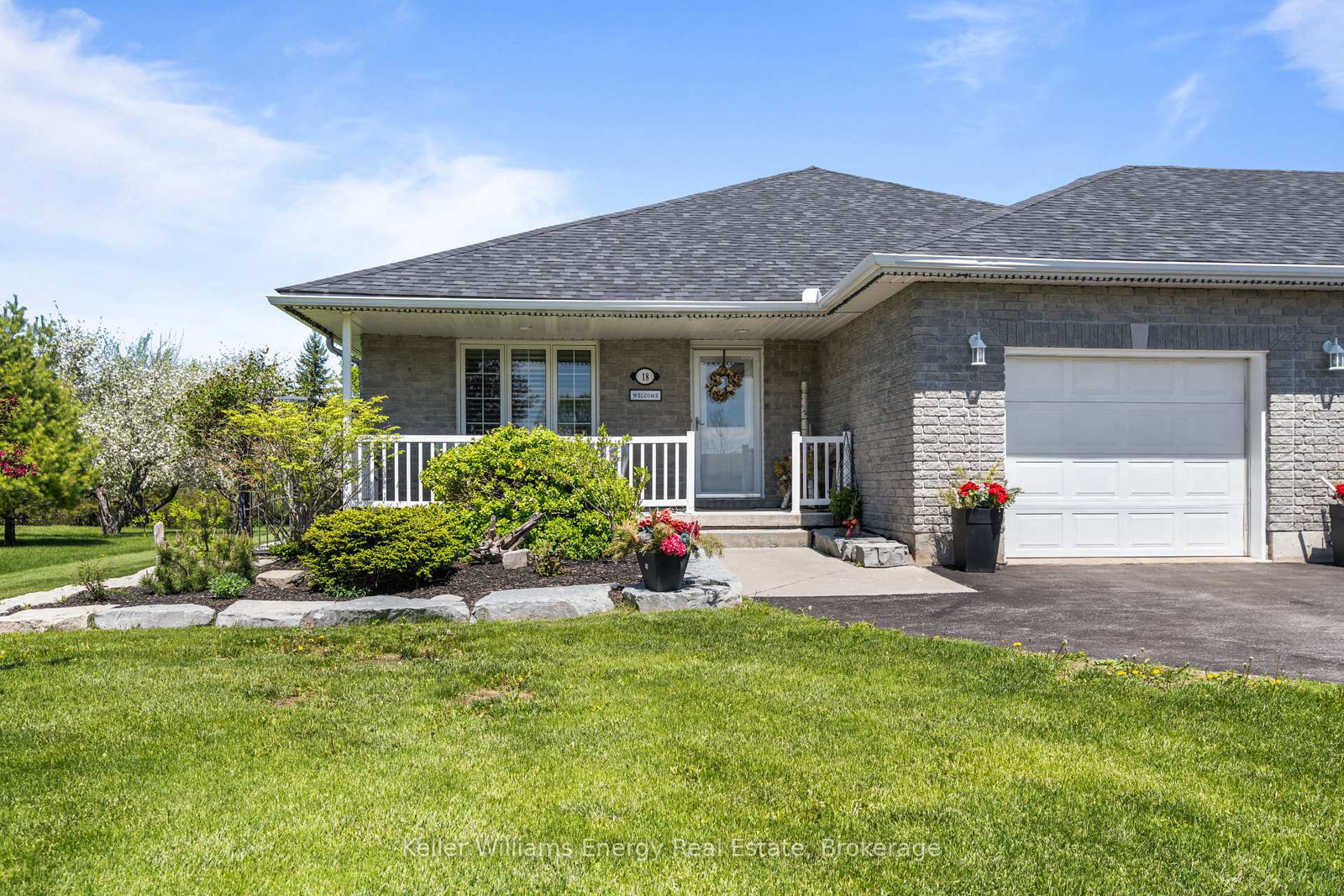 18-applewood-drive-trent-hills-ontario-x13529272