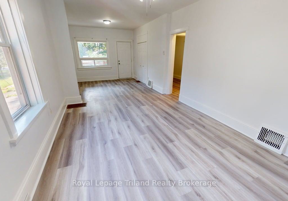 279-vansittart-avenue-woodstock-ontario-x13529490