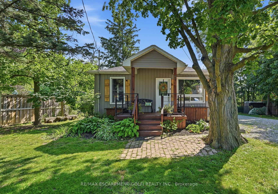 21-renfrew-street-e-haldimand-ontario-x13529732