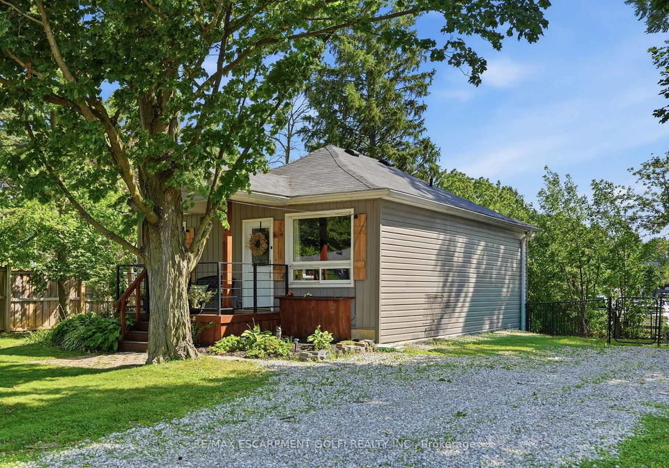 21-renfrew-street-e-haldimand-ontario-x13529732