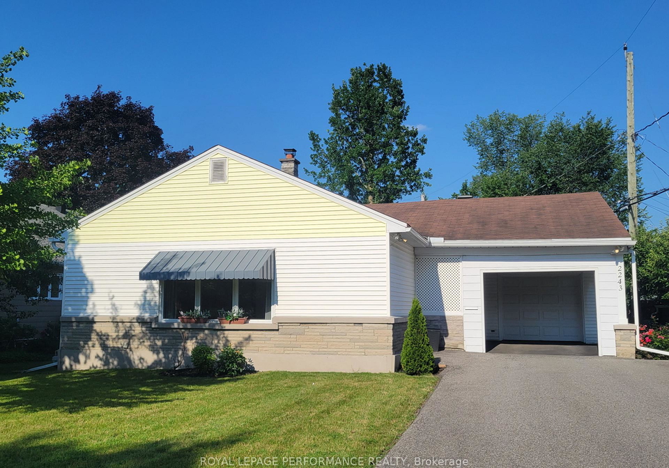 2243-hillary-avenue-ottawa-ontario-x13530104