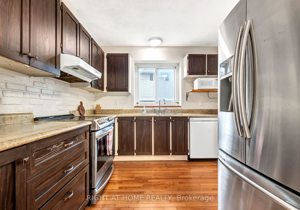5-hadley-circle-ottawa-ontario-x13530496