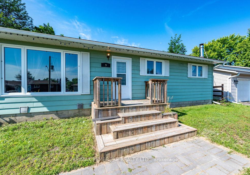 9-james-street-petawawa-ontario-x13530674