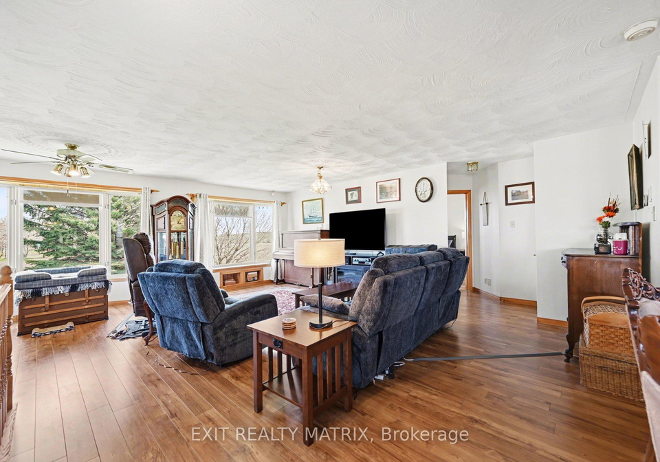 14676-county-43-road-north-stormont-ontario-x13530692