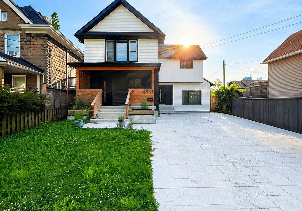 4985-crysler-avenue-niagara-falls-ontario-x13530860