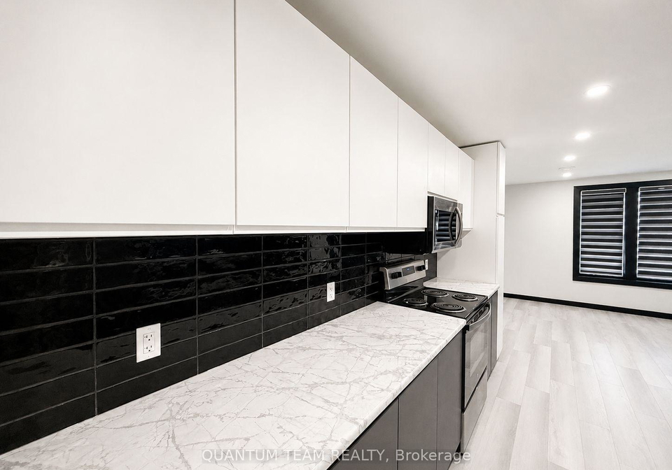 4985-crysler-avenue-niagara-falls-ontario-x13530860
