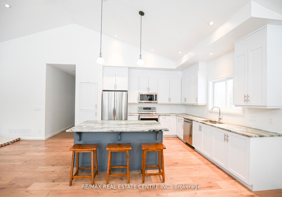 1033-north-shore-drive-gravenhurst-ontario-x13530948