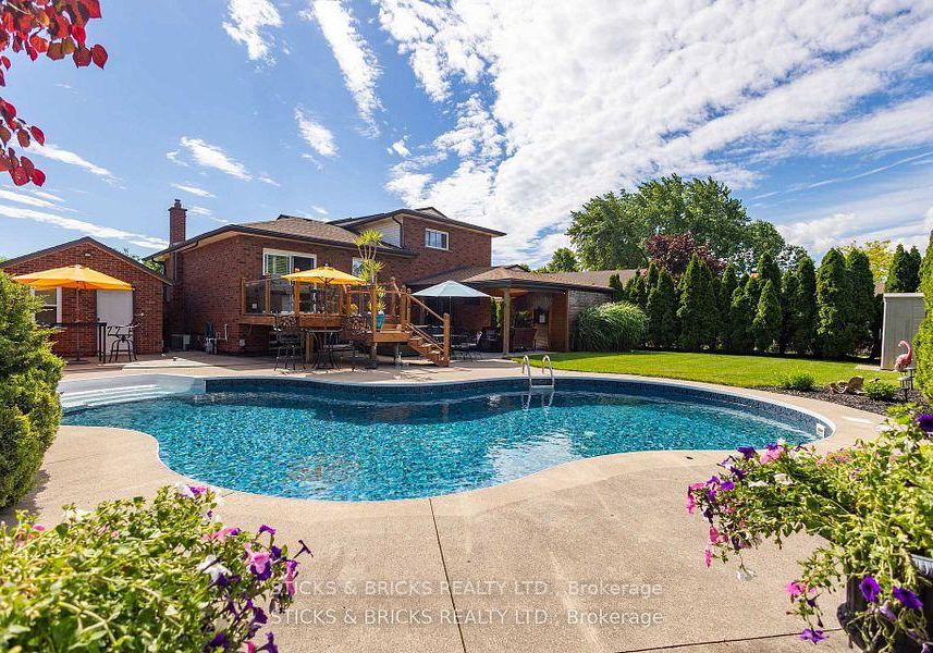 8238-lexington-court-niagara-falls-ontario-x13531024