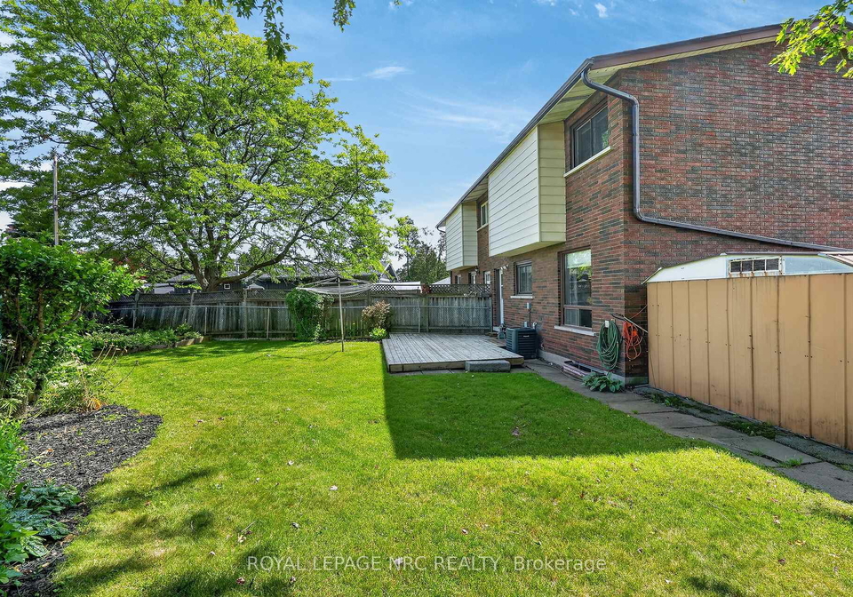 5-hugo-court-hamilton-ontario-x13531346