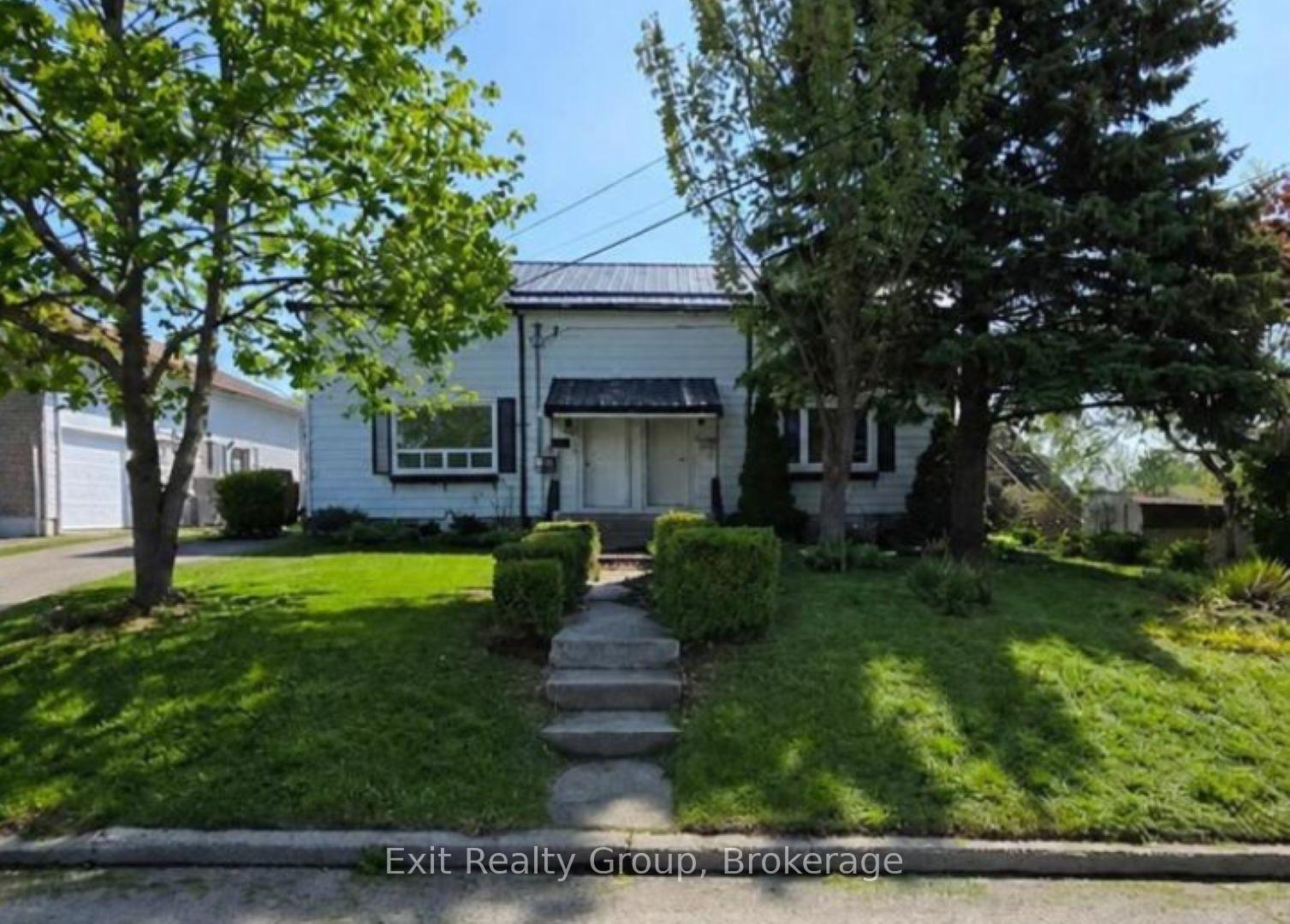 11-flindall-street-quinte-west-ontario-x13531372