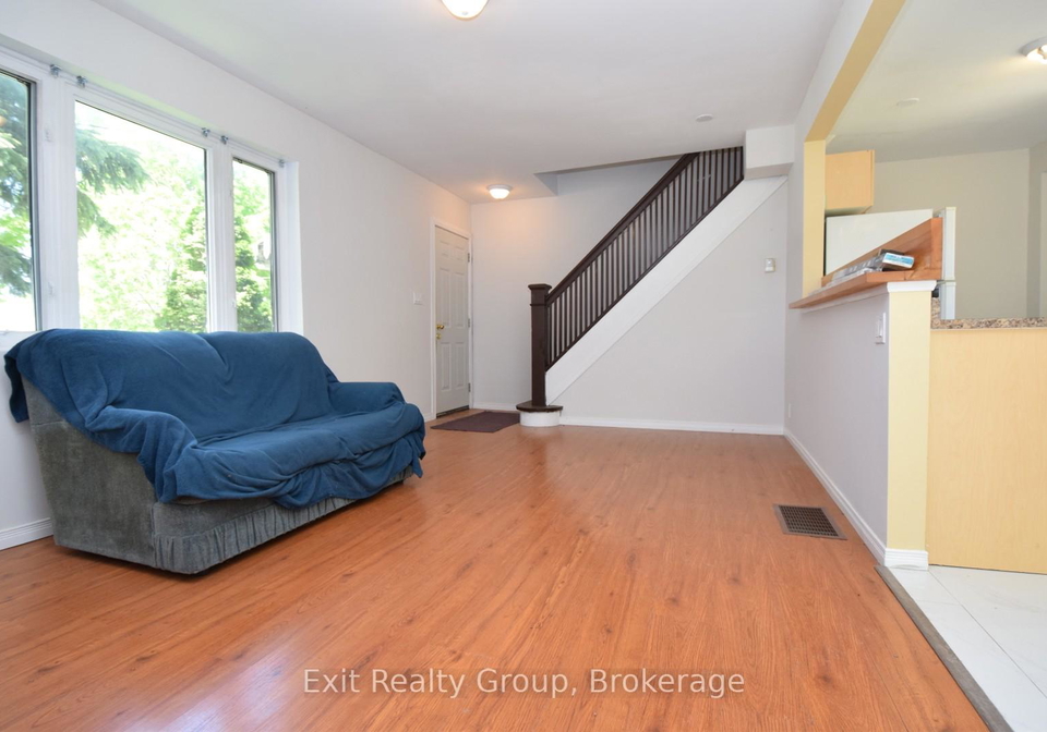 11-flindall-street-quinte-west-ontario-x13531372