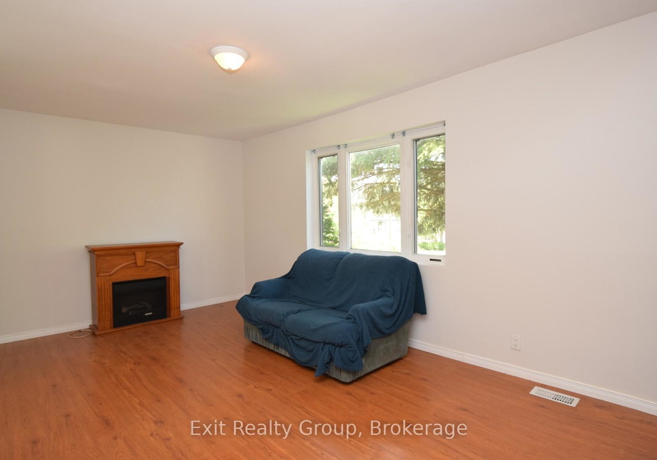 11-flindall-street-quinte-west-ontario-x13531372