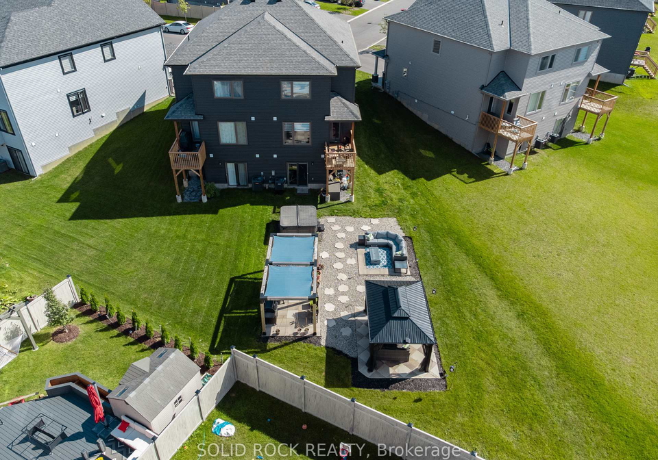 335-grackle-street-ottawa-ontario-x13531688