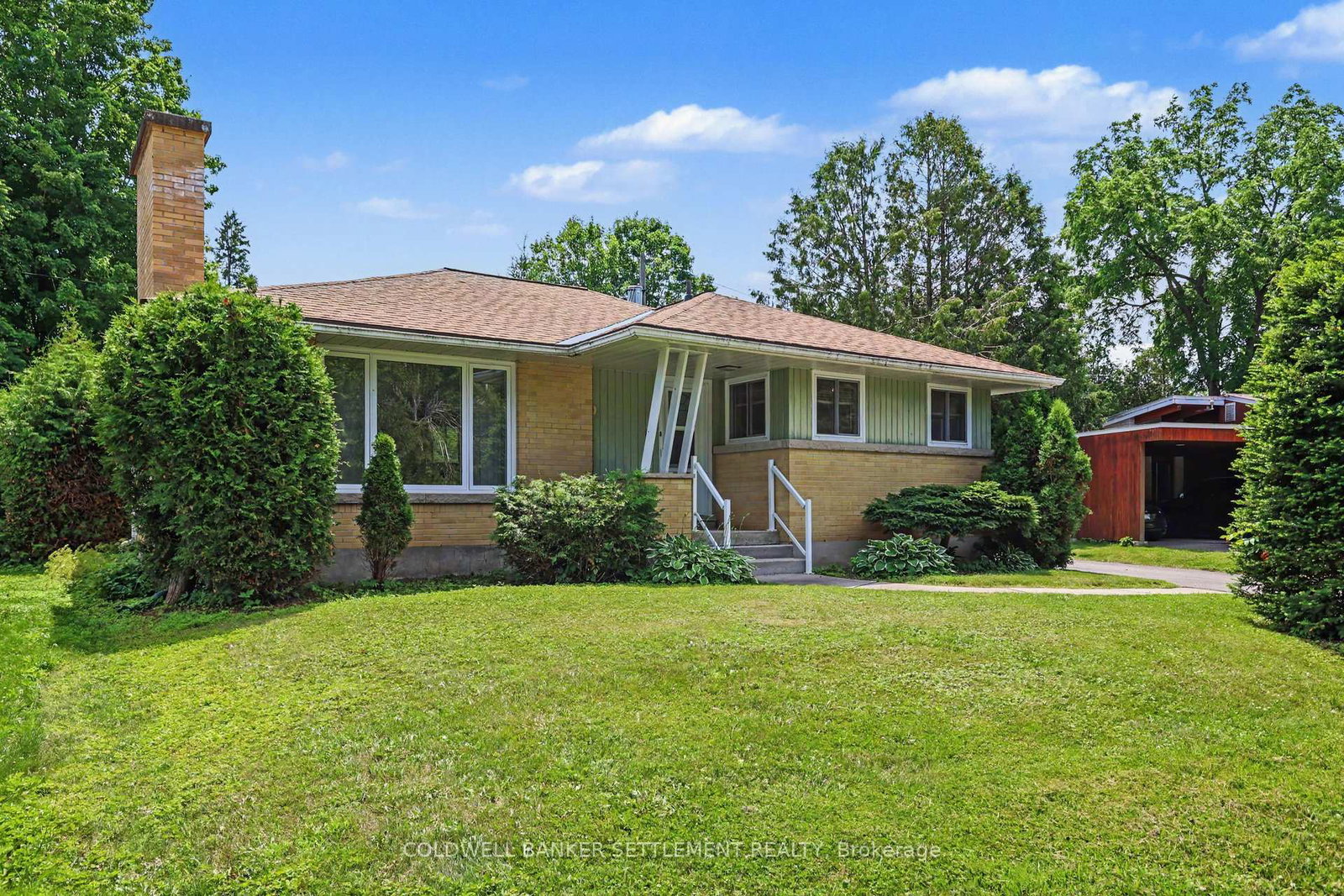 6-glenview-crescent-perth-ontario-x13532054