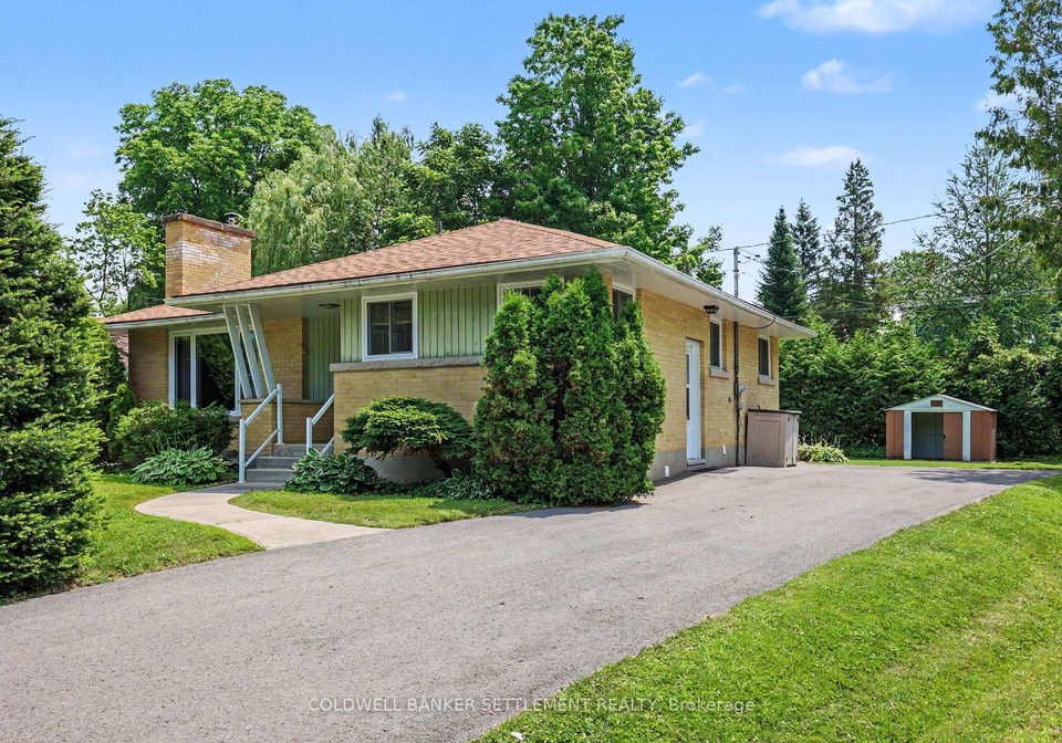 6-glenview-crescent-perth-ontario-x13532054