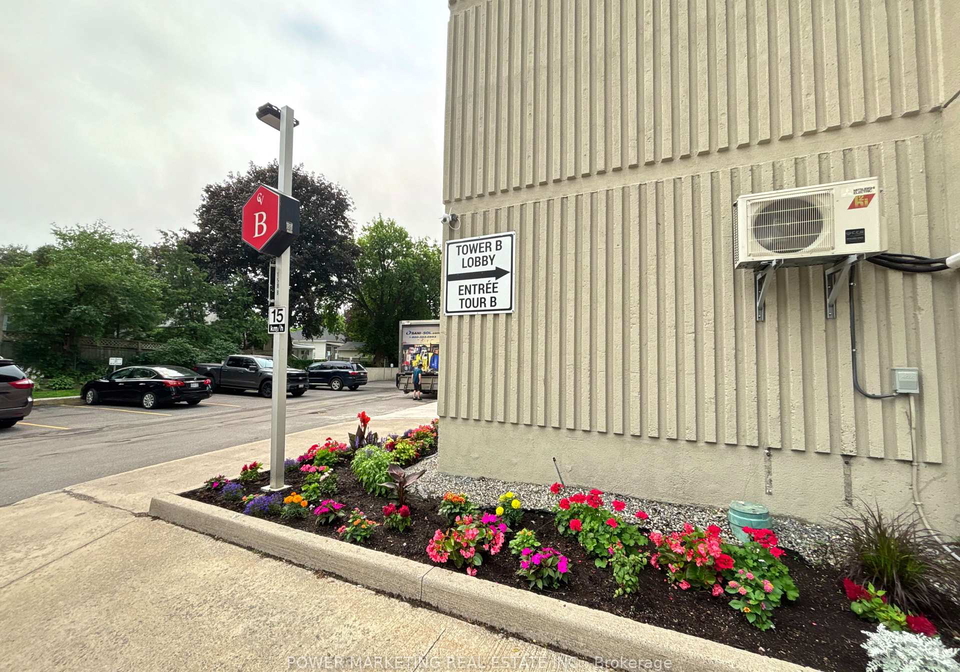 158b-mcarthur-avenue-ottawa-ontario-x13532406