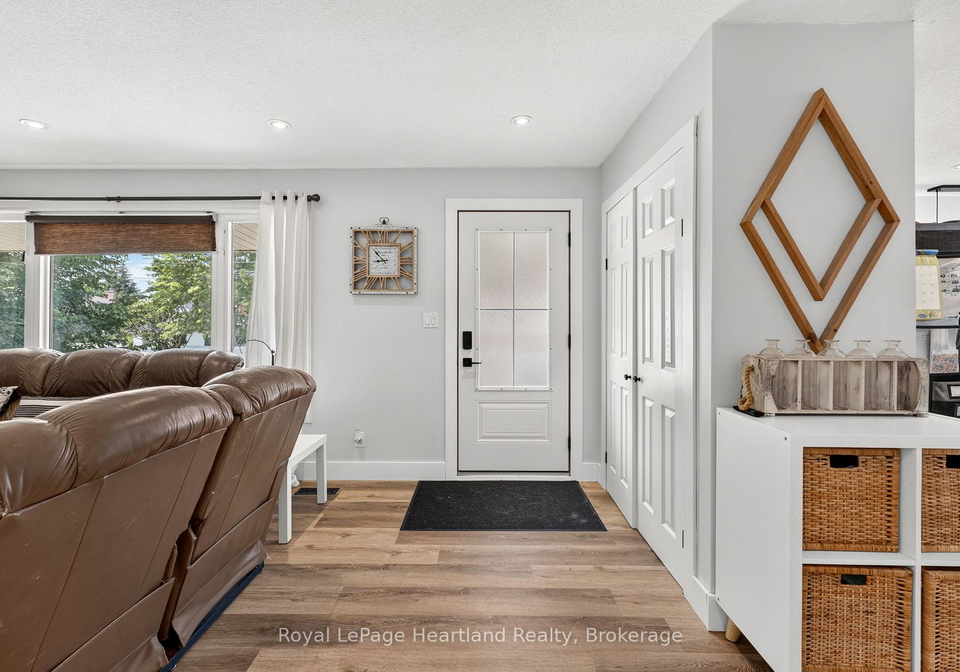 240-elm-avenue-n-north-perth-ontario-x13532412