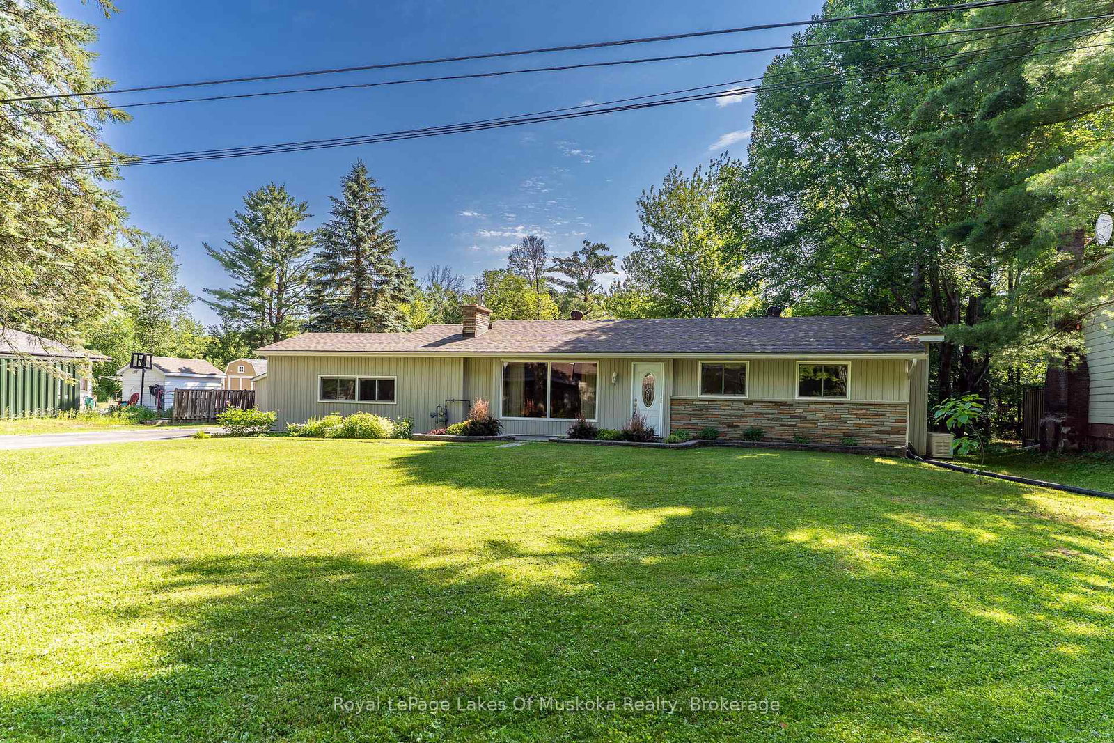 130-robinson-avenue-gravenhurst-ontario-x13532484