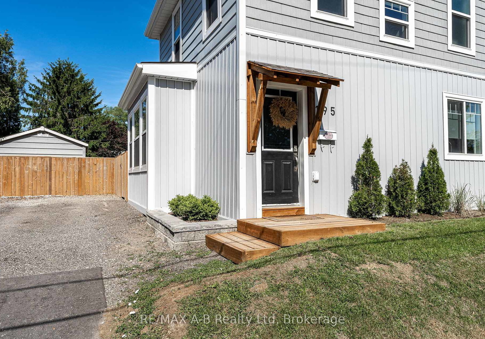 195-water-street-lucan-biddulph-ontario-x13532602