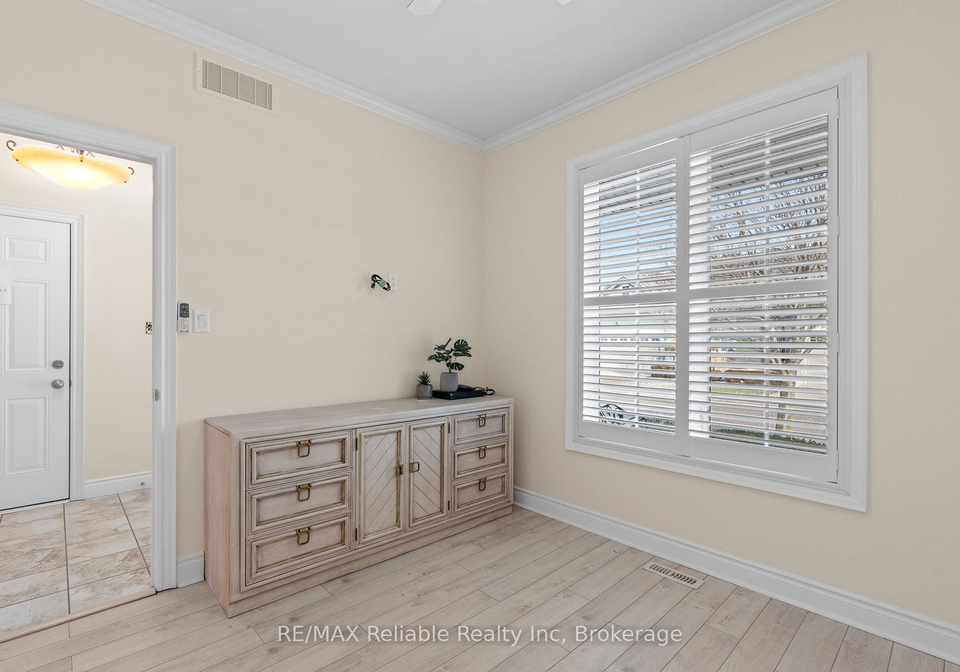 11-oakwood-links-lane-south-huron-ontario-x13532620