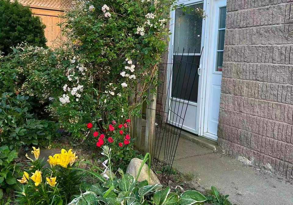 40-fairfax-court-london-north-ontario-x13532640