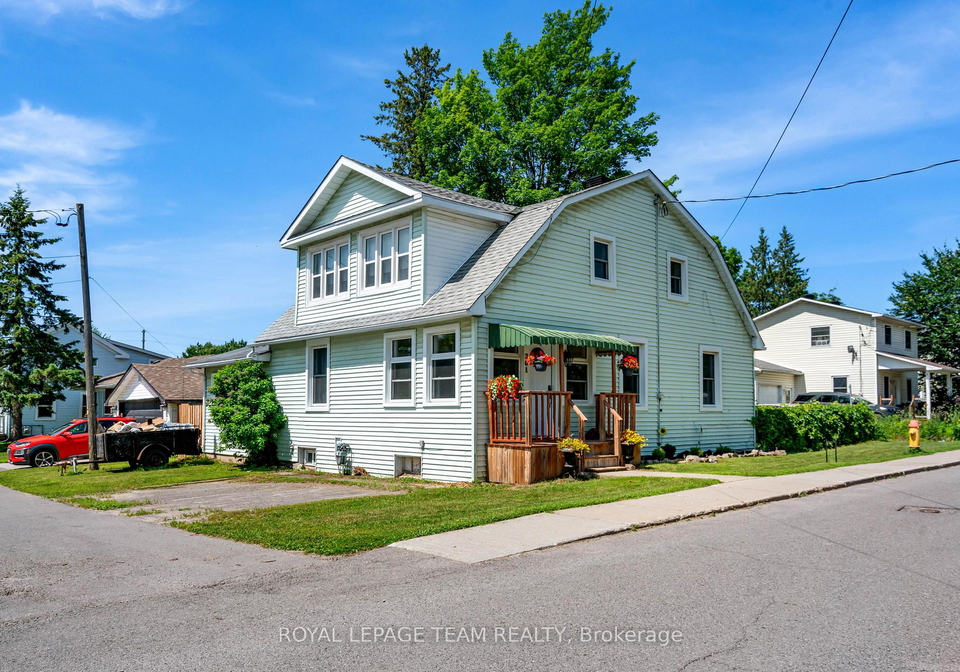 301-oxford-street-e-north-grenville-ontario-x13532896