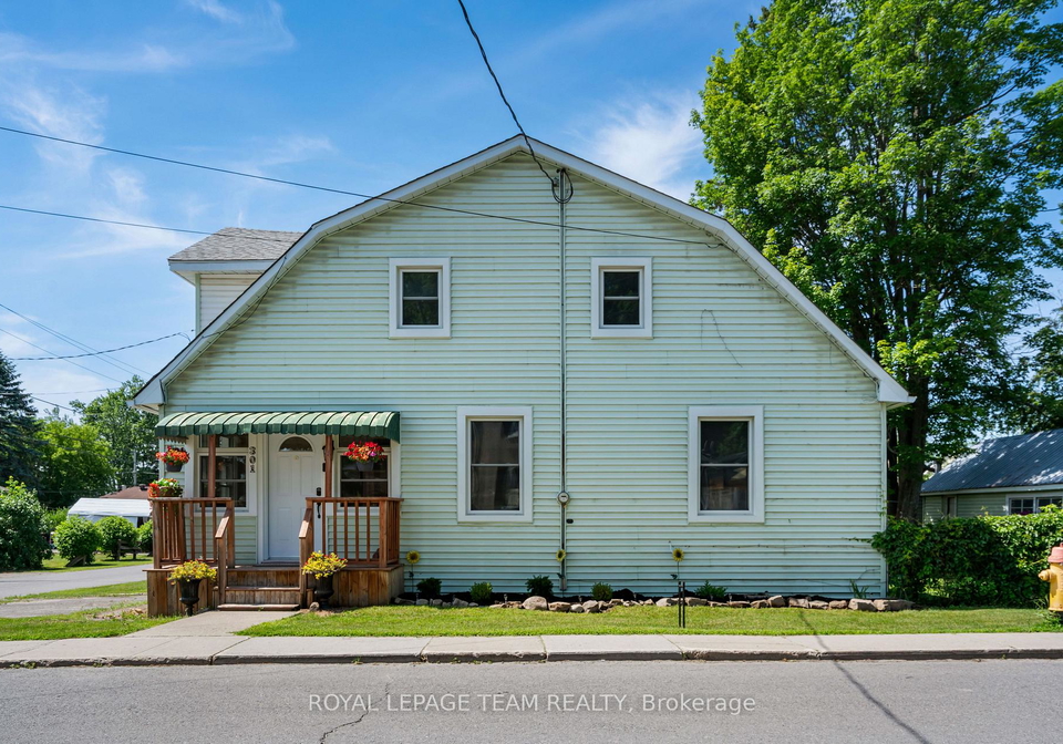 301-oxford-street-e-north-grenville-ontario-x13532896