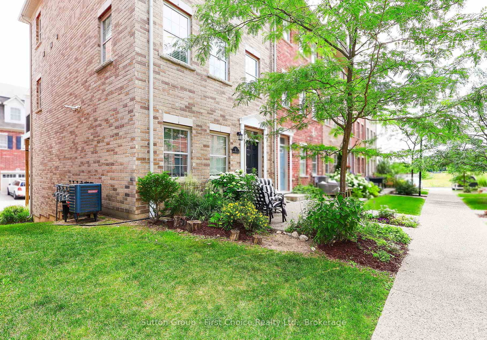 11-john-russell-lane-kitchener-ontario-x13532902