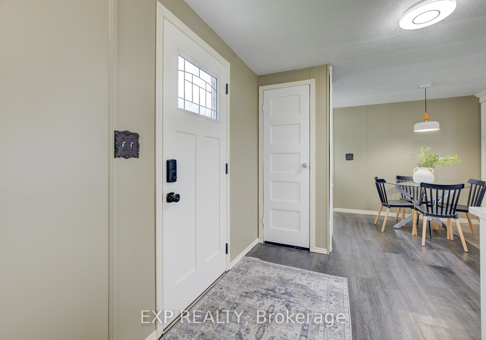 84-wellington-street-s-mapleton-ontario-x13533086