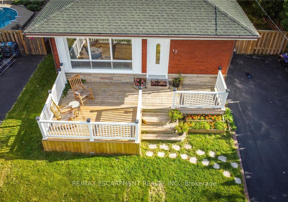17-alba-street-hamilton-ontario-x13533236