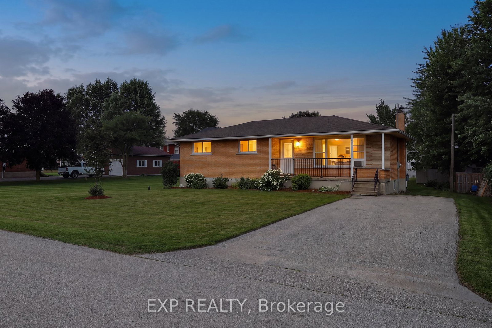 261-king-street-north-perth-ontario-x13533304