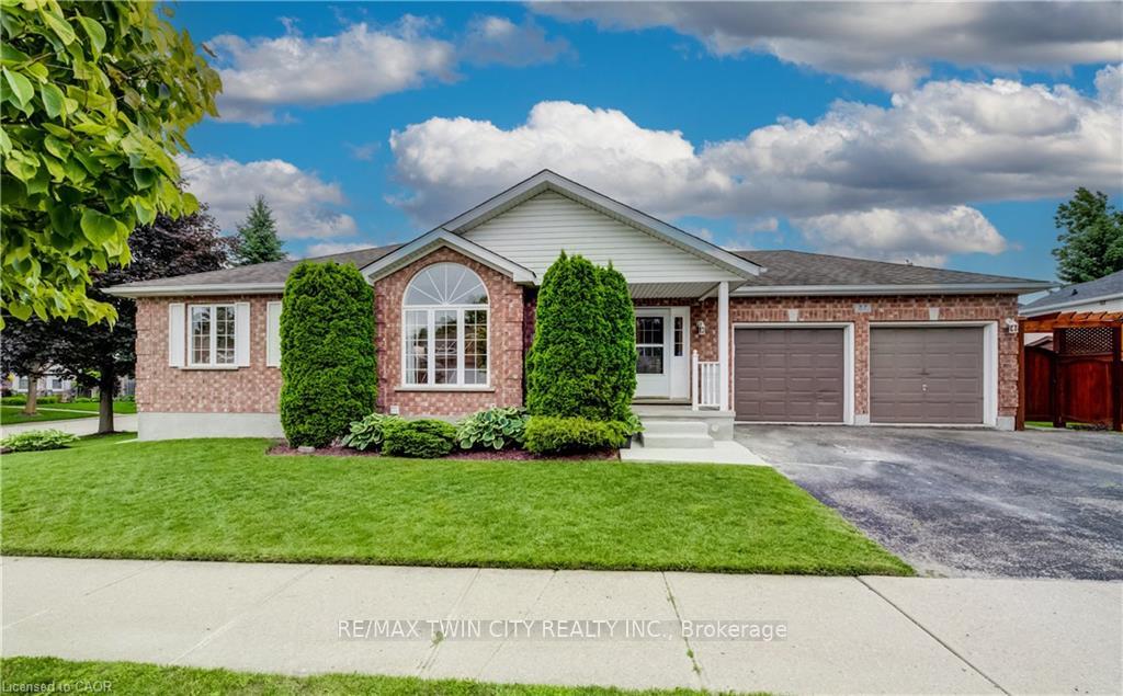 27-chandos-drive-kitchener-ontario-x13533788