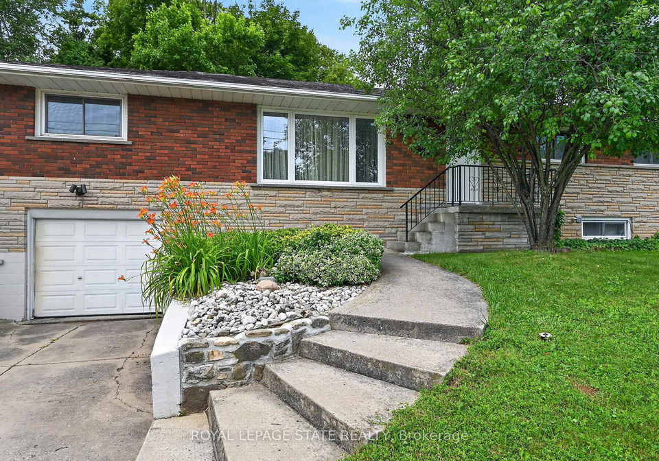 27-ainslie-avenue-hamilton-ontario-x13533834