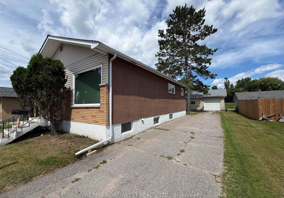 238-third-street-e-fort-frances-ontario-x13533892