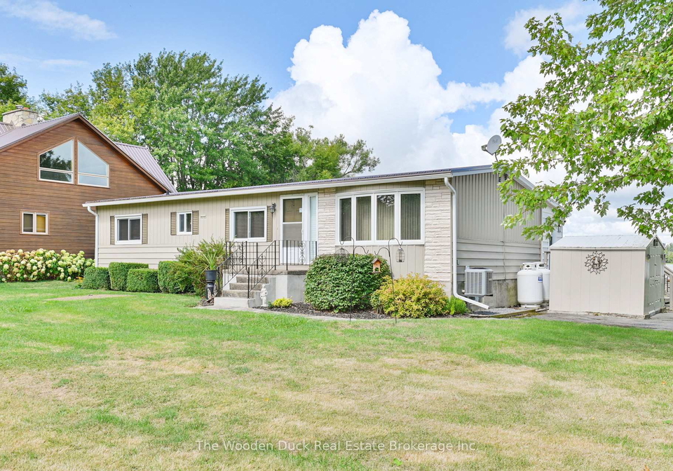 1314-county-road-96-frontenac-islands-ontario-x13533972