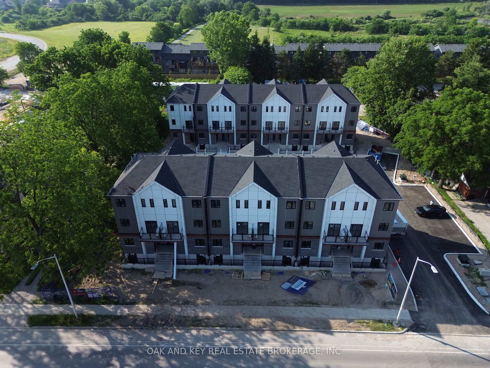 1208-fanshawe-park-road-e-london-north-ontario-x13534130
