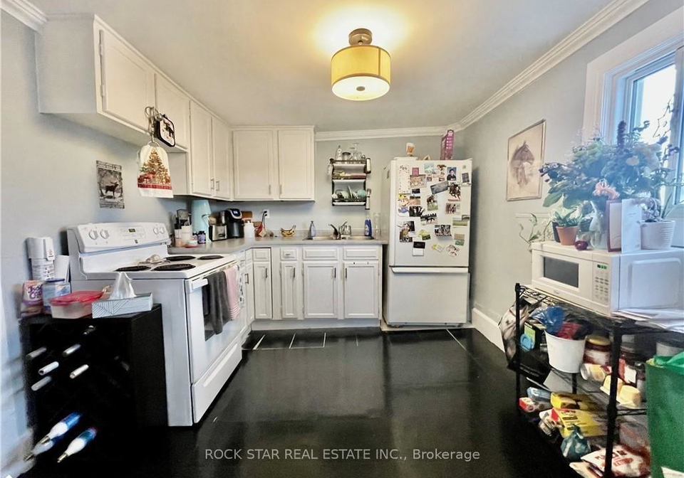 36-lake-street-st-catharines-ontario-x13534360