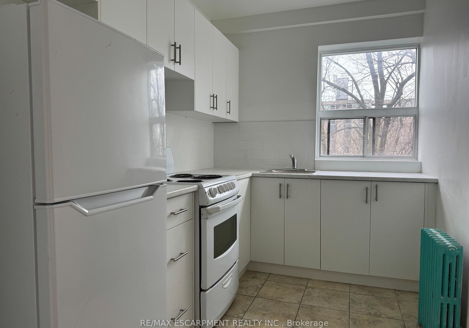 325a-james-street-s-hamilton-ontario-x13534538